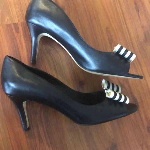 Kate Spade Black heels pumps with peep toe and Black and white bow 8 - Picture 6 of 6